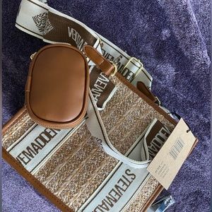 *** BRAND NEW ***Steve Madden Bwebber Crème/Brown